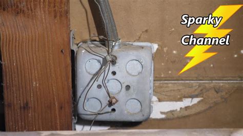 do metal electrical boxes rust|are metal boxes grounded.